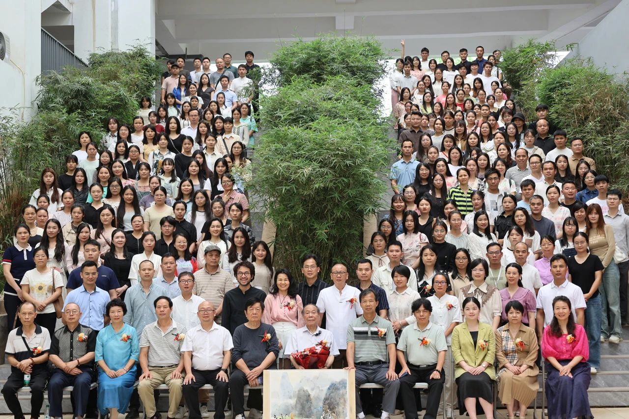 桂平市中小学美术教师水彩画专题培训活动暨大藤峡水彩画社成立仪式在我校顺利举行 丨 星空体育官网(中国)官方网站